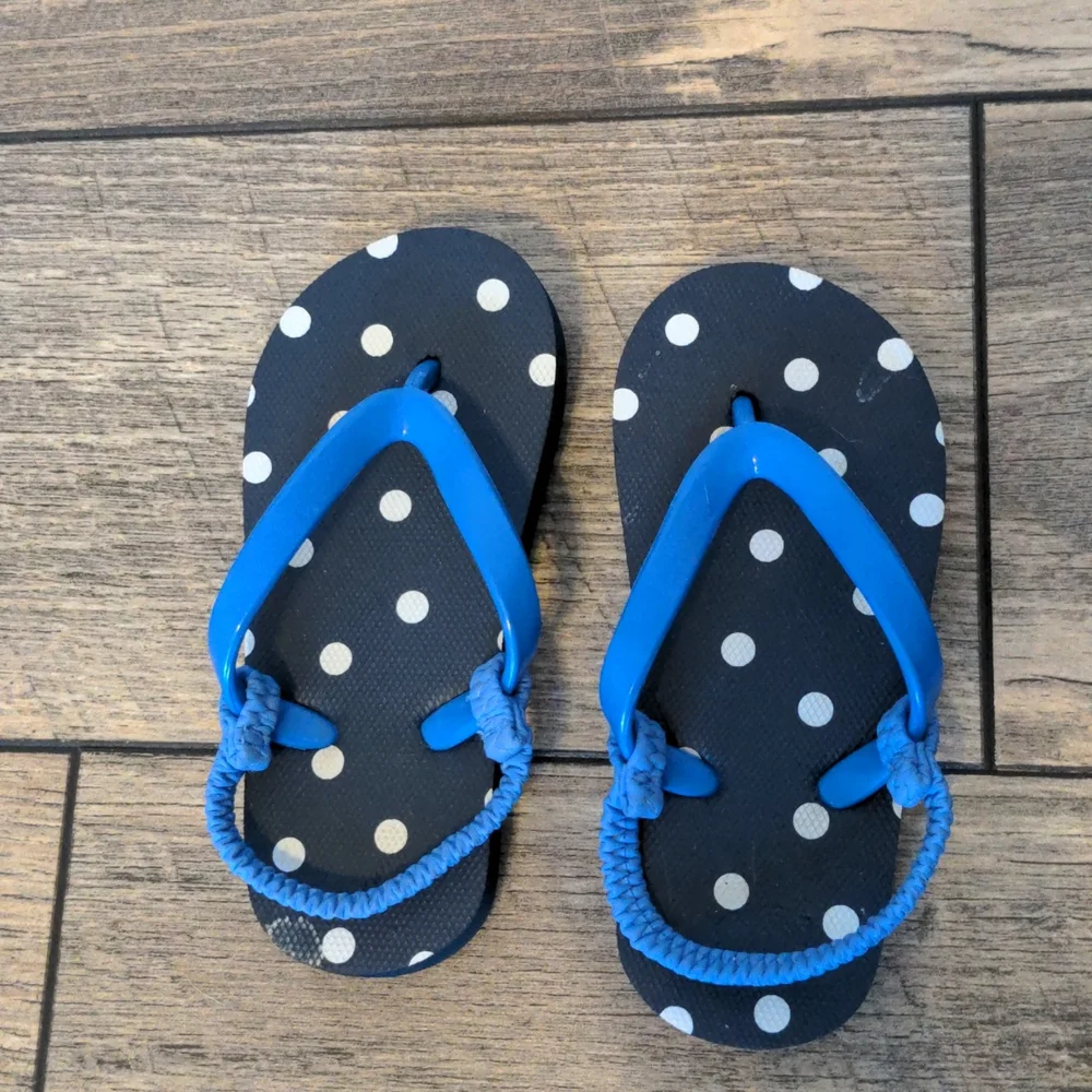 Cat & Jack Girls Blue Polka Dot Flip Flop Sandals Size 8 Toddler